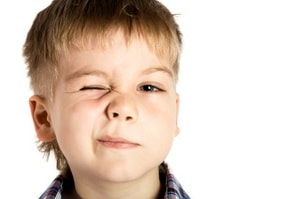 Нервовий тик очей у дитини комаровский. Часті нервові тики у підлітків. Як з ними впоратися