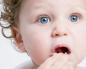 Звідки береться у малюків алергічний висип і як з нею боротися