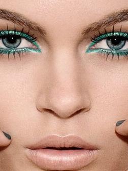 Make-up pre dievčatá so zelenými očami: výkonnostné funkcie. Make-up pre zelené oči