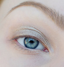  Kahverengi gözler için makyaj ve mavi ve yeşil makyaj