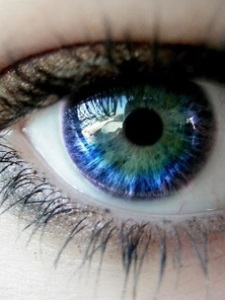 Celodenné ošúchanie oči. Príčiny tic v oblasti očí. Liečba nervového kliešťa